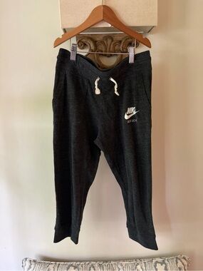 Nike Kids Black Fleece Jogger Pants/Capris